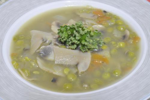 Jak uvařit polévka z hrášku a hub ? Snadné recept, připravený za Do 30 minut